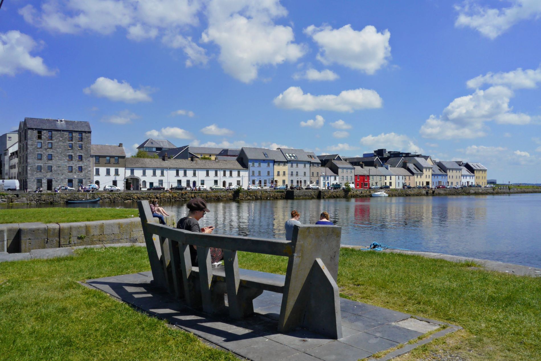 GALWAY SOGGIORNO STUDIO 5.jpeg